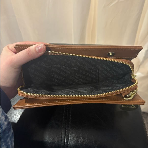 Steve Madden Monogram Crossbody Bag in Brown & Tan (Brand New) - Picture 6 of 7